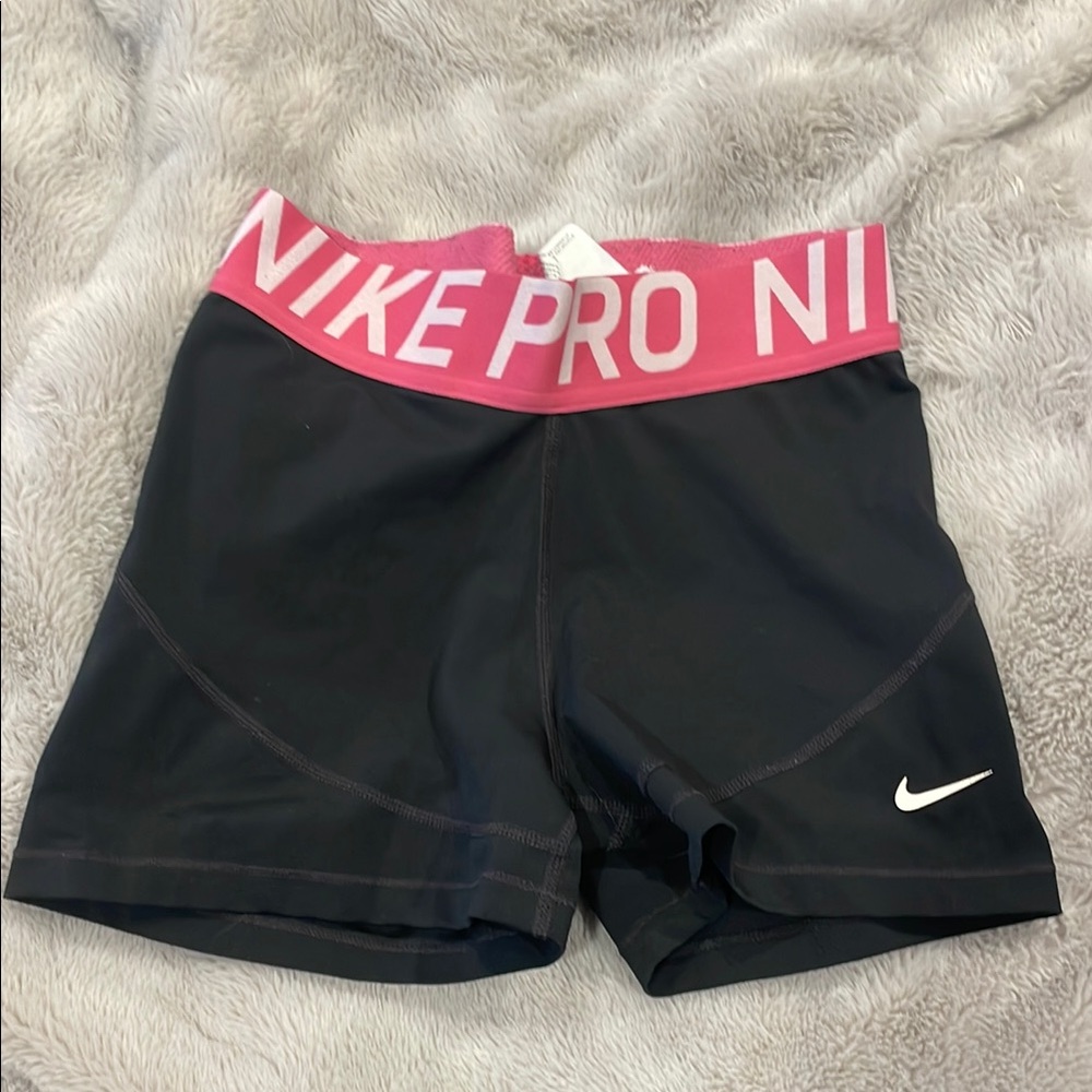 Nike Women's Athletic Shorts - Black and Pink